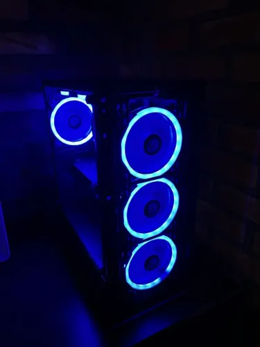 PC Gamer de Entrada Ryzen 5 RX570 16Gb DDR4 / Sem Armazenamento (SSD/HDD)