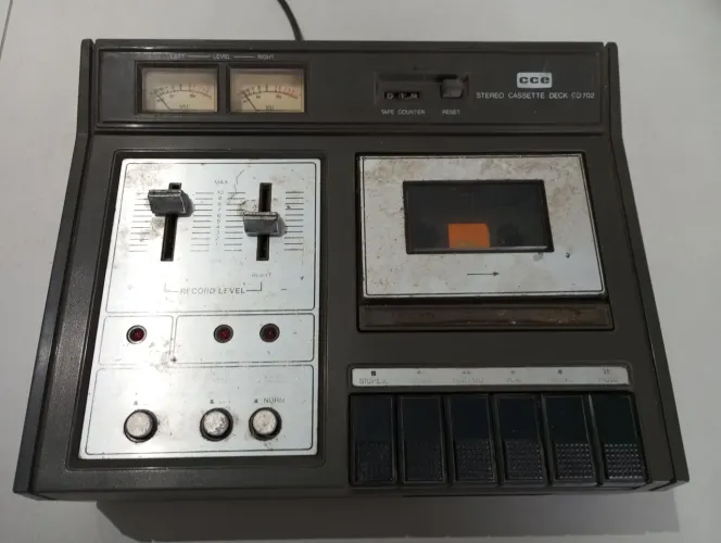 Gravador e toca-fitas de mesa CCE