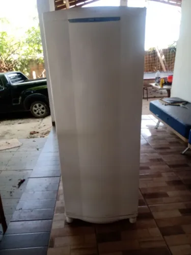 Vende-se Geladeira