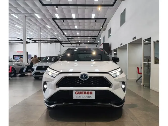 Toyota RAV4 2.5 XSE 4X4 Aut. (híbrido) 2024
