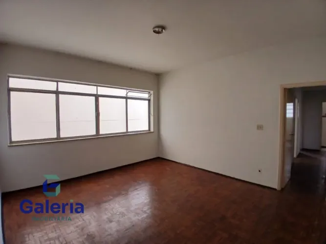 Apartamento com 3 quartos para alugar, 105m² - Centro