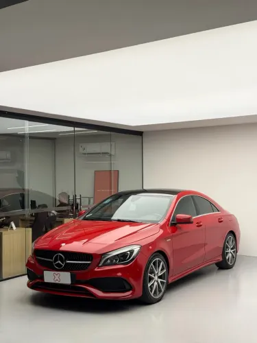 Mercedes-Benz CLA-250 Sport 4matic 2.0 16V 211cv Aut. 2017