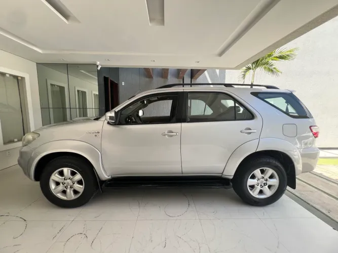 Toyota Hilux SW4 SRV D4-d 4X4 3.0 TDI Dies. AUT 2011