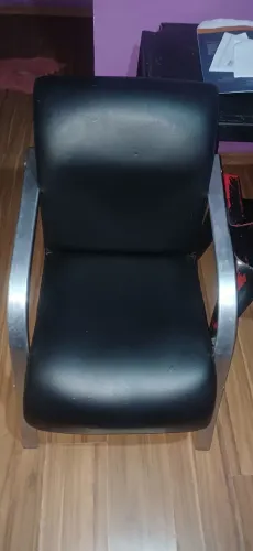Vendo 2 poltronas em courino