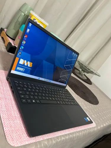 Notebook Dell 11Th Core i5 8GB+SSD M2 256GB - Com Placa de Vídeo Iris Xe 4GB