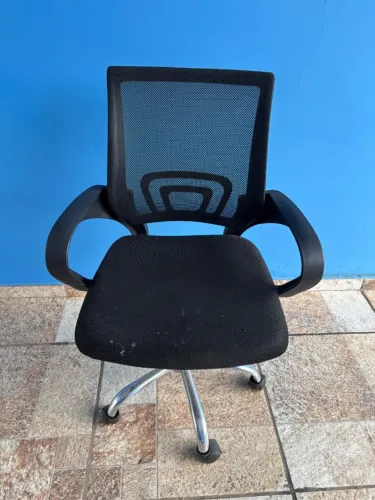 Cadeira de rodinhas para escritório