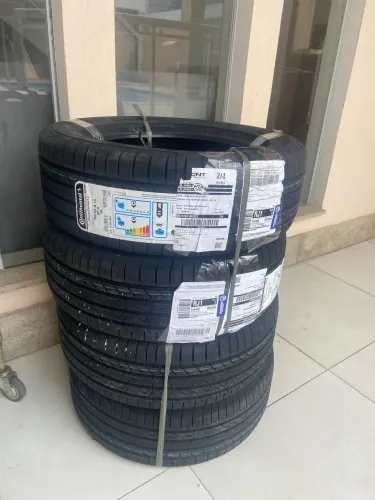 Pneus 195/55/15 continental power contact2 