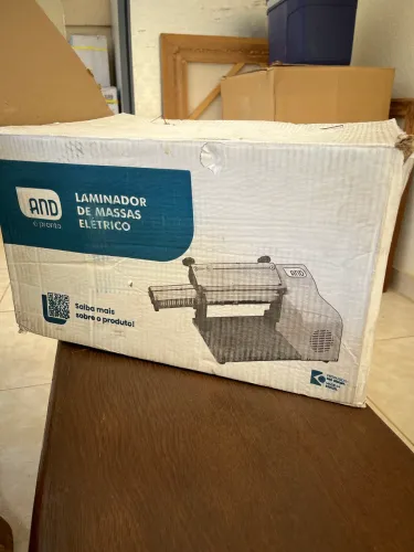 Laminador de Massas Elétrico AND - Novo, Nunca Usado