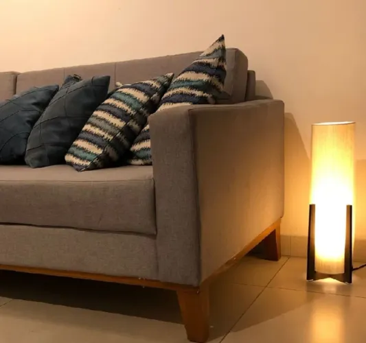Kit 2 Luminárias/abajures de piso bivolt luxo em MDF