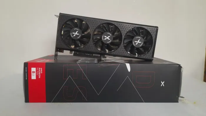 Rx 7600 8GB 1 mês de uso