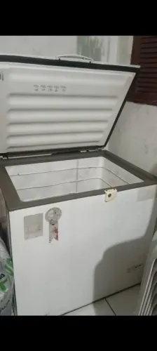 Freezer e balcão de açaí