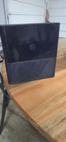 Vendo xbox 360 com hd
