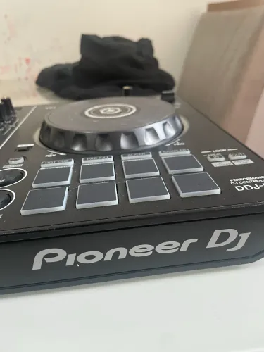 DDJ RB CONTROLADORA 