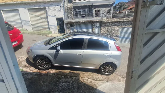 Fiat Punto Essence 1.6 Flex 16V 5P 2011