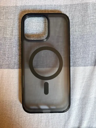 Capa spigen ultra hybrid T iPhone 16 pro max 