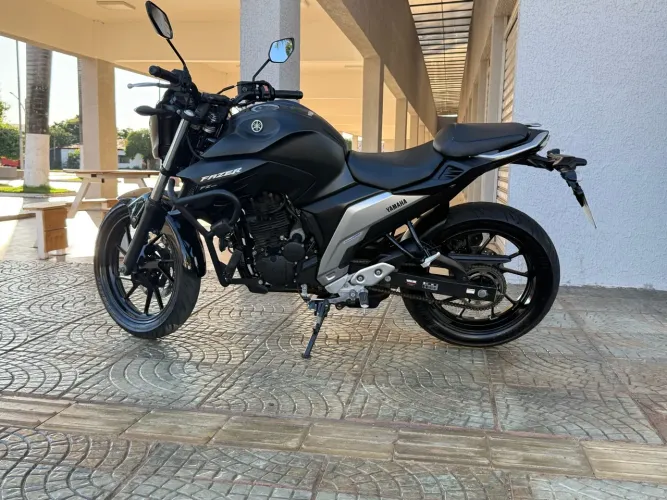Yamaha Fazer FZ25 ABS 2023 | Único Dono | 30.800 km | Impecável