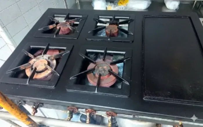 Fogão Industrial 4 Bocas + Chapa