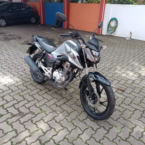 CG Fan 2026 160cc Apenas 6.800km Impecável Aceito troca e Financio
