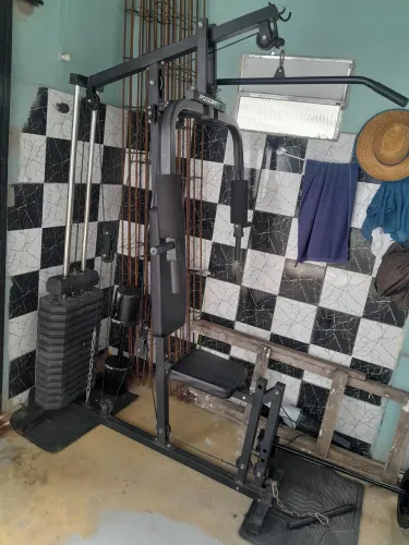 Equipamento de musculação completo 