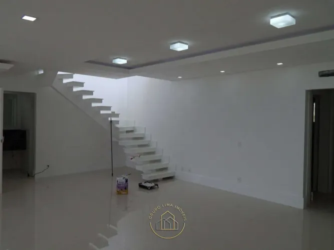Apartamento Cobertura Duplex com 4 Quartos Suites no pecado