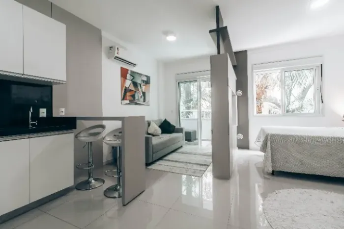LOFT MOBILIADO NO CORAÇÃO DA LAGOA - SHORT STAY PRONTO | VAGA + HOBBOX