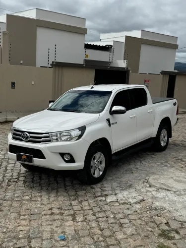Toyota Hilux CD SRV 4X4 2.8 TDI Diesel Aut. 2018