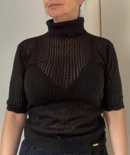 BLusa preta Lança Perfume