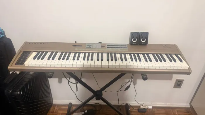 VENDO PIANO ELETRICO KUREIWAIL SP76