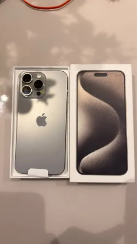 iPhone 15 pro max 256g