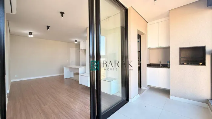 Apartamento com 2 dormitórios para alugar, 66 m² por R$ 4.150,00/mês - Zona 08 - Maringá/P