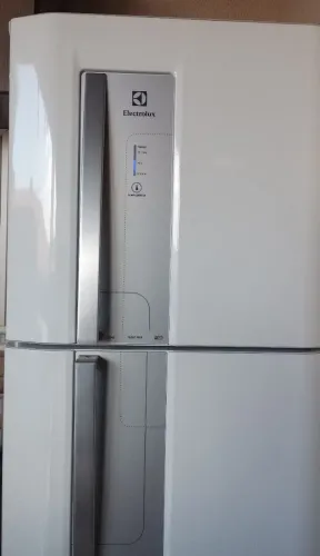 Geladeira Eletrolux Parcelo em 3 vezes com a taxa da máquininha.