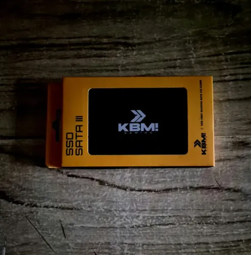SSD KBM! GAMING 512GB SATA 3 (Novo Lacrado) - 520MB/s Leitura / 450MB/s Gravação