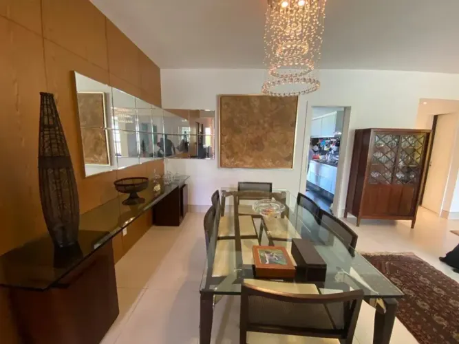 Apartamento com 154 metros quadrado, yipo 04 quqrtos transformado em 03 suites, Vila da