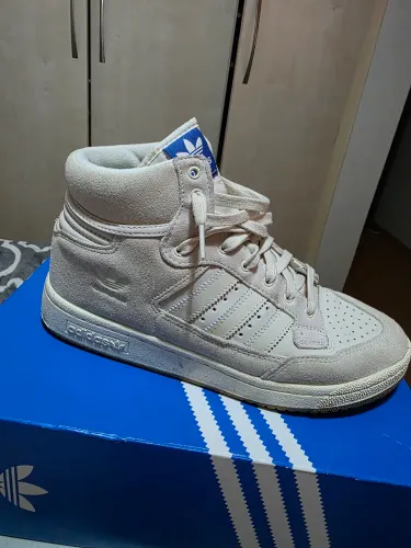 Adidas Centenial