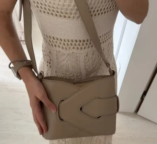 Bolsa bege inspirada Polene