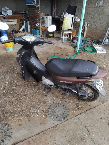 Honda Biz 125 pedal
