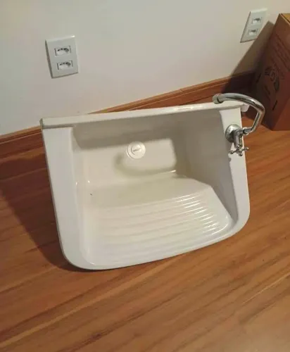 Tanque de roupa (nunca usado)