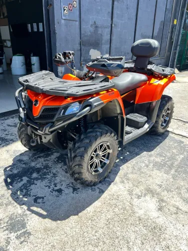 Quadriciclo CFORCE 520L Conservadíssimo