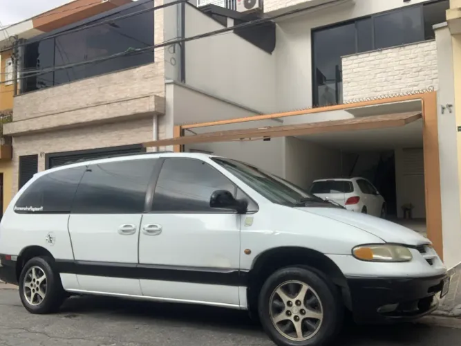 Chrysler Grand Caravan LE 3.3 AUT 1997