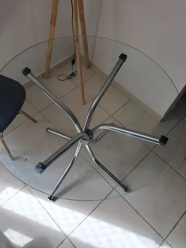 Mesa com 4 cadeiras