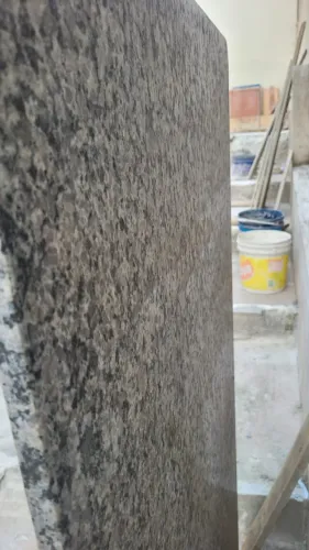Pedra de mesa granito 0,80cm X 1,50 mt