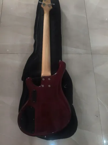 Vendo Contra baixo