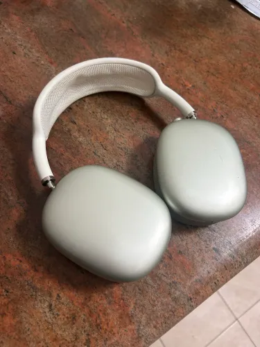 AIRPODS MAX