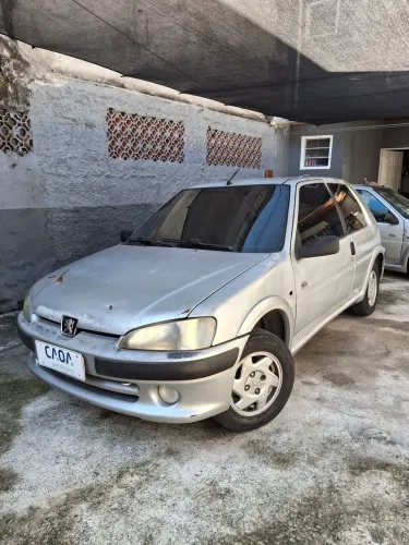 Peugeot 106 Quiksilver 1.0 3P 2001