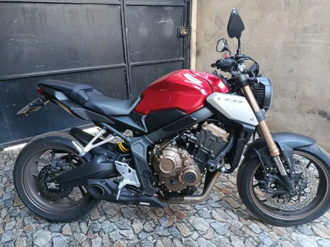 CB 650r ano 2022,moto pra dono exigente