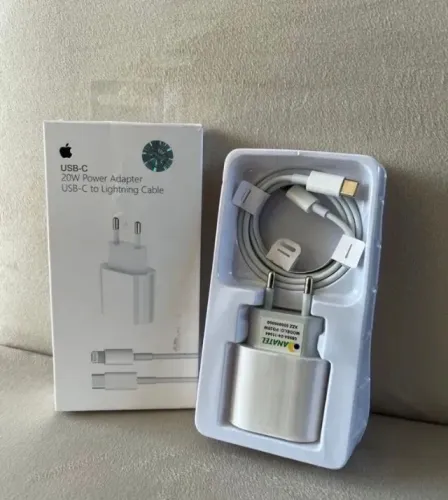 Carregador de IPHONE novo