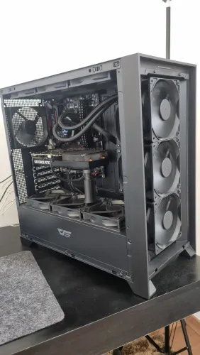 PC GAMER ALL BLACK