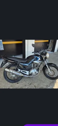 Moto impecável so pegar e andar
