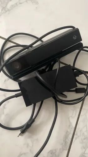 Fonte e kinect Xbox 
