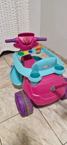 Vendo velotrol completo menina